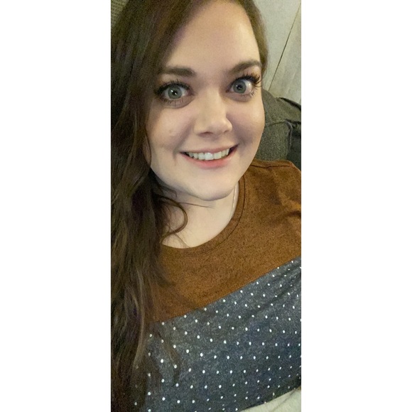 Meet your Posher, Christine - Picture 1 of 1